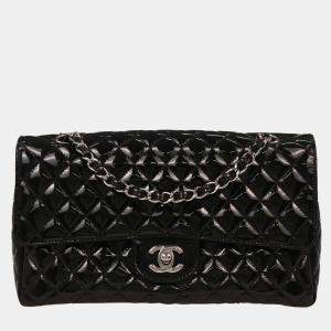 مملوكة مسبقًا Chanel Black Patent Leather Shoulder Bag