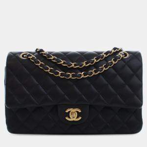 Pre Owned حقيبة شانيل قلاب مزدوج جلد خروف كلاسيكي متوسط أسود