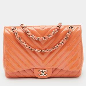 مملوكة مسبقًا Chanel Peach Jumbo Chevron Patent Leather Classic Single Flap Bag