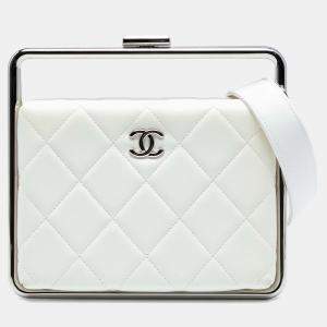 Pre Owned Chanel White Quilted Lambskin Metal Bar Convertible Clutch