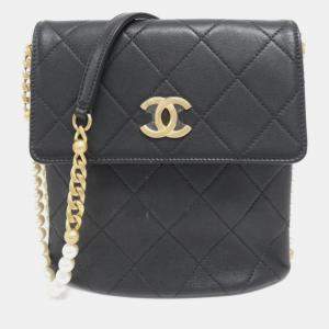 Pre Owned Chanel Black Calfskin  Shoulder Bag