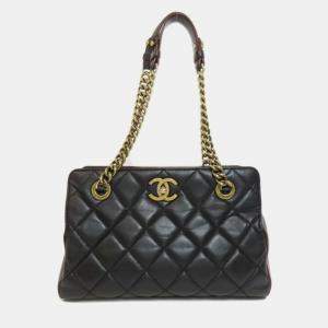 مملوكة مسبقًا Chanel Chain Bag Matelasse Shoulder Black Lambskin