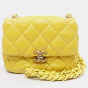 Pre Owned حقيبة شانيل كتف صغيرة ماتلاسيه جلد حملان صفراء
