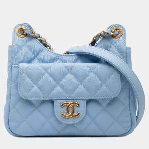 مملوكة مسبقًا Chanel Blue Small Quitled Caviar Wavy CC Hobo