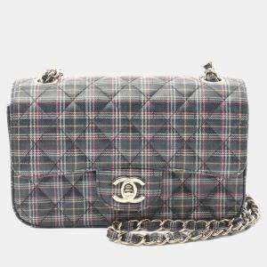 مملوكة مسبقًا Chanel Mini Matelasse Shoulder Bag Leather Navy Multicolor