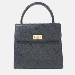 مملوكة مسبقًا Chanel Black Leather Bag
