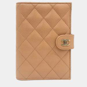 Pre Owned Chanel beige Caviar Passport Holder
