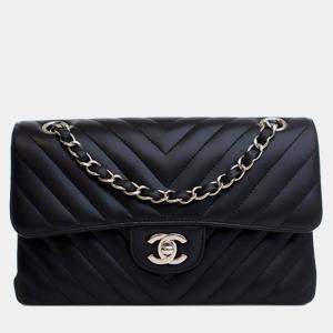 Pre Owned Chanel Black Small Classic Chevron Lambskin Double Flap
