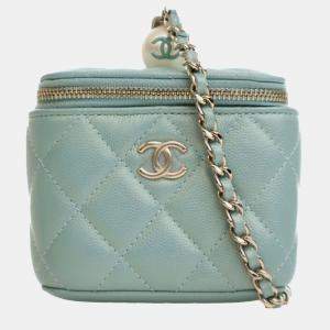 Pre Owned Chanel Green Mini Quilted Iridescent Caviar Pearl On Top Vanity Case With Chain