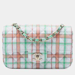 مملوكة مسبقًا حقيبة شانيل كلاسيك مستطيلة صغيرة جلد عجل مطبوع أخضر بقلّاب واحد