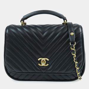 مملوكة مسبقًا حقيبة شانيل توتي السوداء المبطنة جلد الغنم متوسطة الحجم ذات يد علوية وسلسلة تشيرون