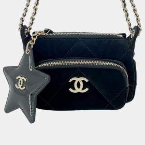مملوكة مسبقًا Chanel Black Coco Neige Velvet Effect Nylon Clutch with Chain
