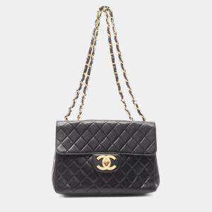 مملوكة مسبقًا Chanel Deca Matelasse 30 Single Flap Shoulder Bag Lambskin Sheepskin Black