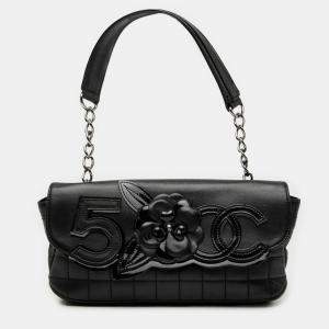 مملوكة مسبقًا Chanel Black Camellia CC Choco Bar No 5 Lambskin Shoulder Bag