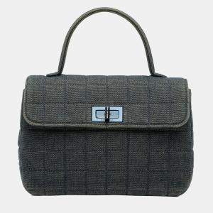 مملوكة مسبقًا حقيبة شانيل بلو رييشو 2.55 شوكولاتة بار جينز بيد علوية وقلاب