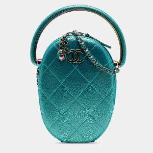 مملوكة مسبقًا Chanel Blue Quilted Metallic Caviar Rainbow Hardware Oval Camera Bag
