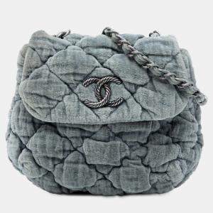 مملوكة مسبقًا حقيبة رفرف شانيل باريس موسكو صغيرة مخملية بحشوة فقاعية