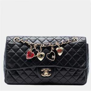 مملوكة مسبقًا Chanel Black Medium Classic Lambskin Valentines Heart Charms Single Flap