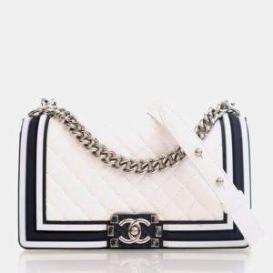 مملوكة مسبقًا Chanel Medium White Calfskin Boy Bag