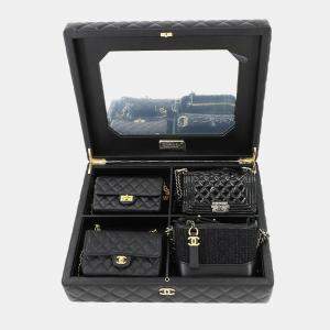 مملوكة مسبقًا Chanel Success Story Black Set Of 4 Mini Bags With Quilted Trunk