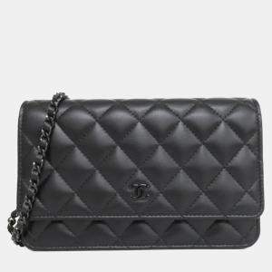 Pre Owned Chanel Timeless Classic Line Wallet Chain