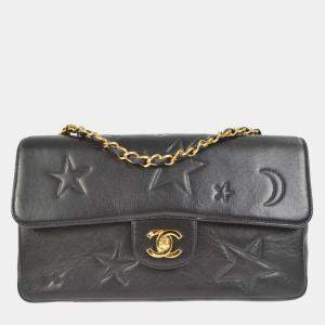 مملوكة مسبقًا Chanel Black Lambskin Medium Classic Single Flap Shoulder Bag