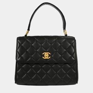 مملوكة مسبقًا Chanel Black Lambskin Straight Flap Handbag