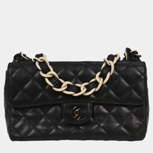 Pre Owned Chanel Black Lambskin Shoulder Bag