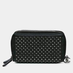 Pre Owned Chanel Black Bull Leather Studded Zip Wallet