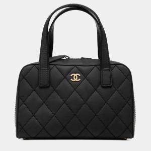 Pre Owned Chanel Black CC Quilted Calfskin Wild Stitch Handbag