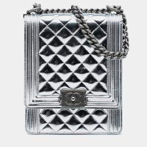 Pre Owned Chanel Silver Quilted Metallic Calfskin North South Boy Flap