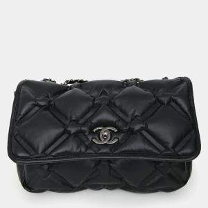 مملوكة مسبقًا حقيبة شانيال فلاب تشيسترفيلد فقاعات جلد أسود 2016-17