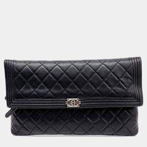 مملوكة مسبقًا Chanel Black Leather Boy Flap Clutch