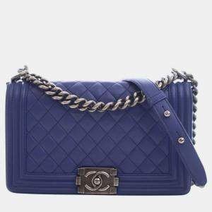 مملوكة مسبقًا Chanel Blue Medium Quilted Lambskin Boy Flap