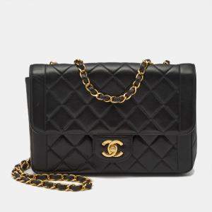 مملوكة مسبقًا Chanel Classic Black Quilted Lambskin Leather Flap Bag