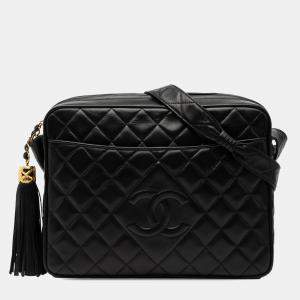 مملوكة مسبقًا Chanel Black CC Quilted Lambskin Tassel Camera Bag