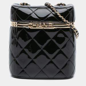 Pre Owned Chanel Black Quilted Patent Logo Chain Vanity Case