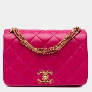 مملوكة مسبقًا Chanel Pink Small Quilted Lambskin On And On Chain Flap