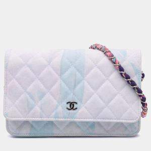 مملوكة مسبقًا Chanel White CC Quilted Canvas Jungle Jeans Wallet on Chain