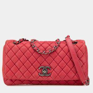 مملوكة مسبقًا Chanel Red Small Iridescent Calfskin New Bubble Flap