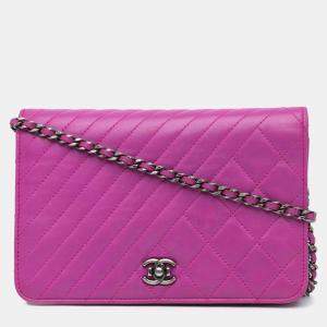 Pre Owned Chanel Purple Lambskin Coco Boy Wallet On Chain