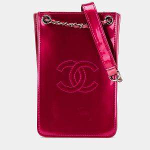 مملوكة مسبقًا Chanel Pink CC Patent Phone Holder Crossbody
