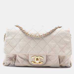 Pre Owned Chanel White Small Iridescent Quilted Calfskin Chic Quilt Flap