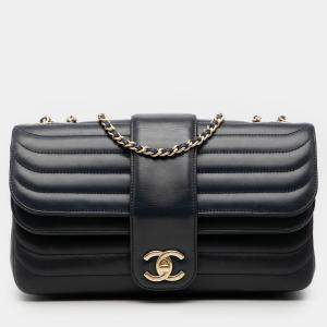 Pre Owned Chanel Blue CC Horizontal Quilted Lambskin Double Flap