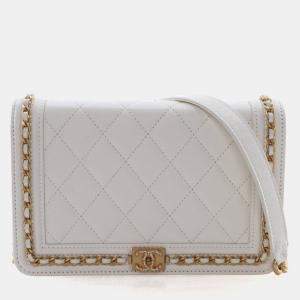 Pre Owned Chanel Caviar Boy Matelasse Wallet On Chain (WOC)