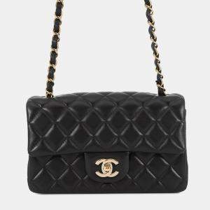 مملوكة مسبقًا Chanel Mini Matelasse Black Lambskin Size 20