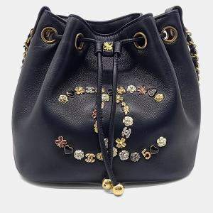 مملوكة مسبقًا Chanel Black Leather mini bucket bag