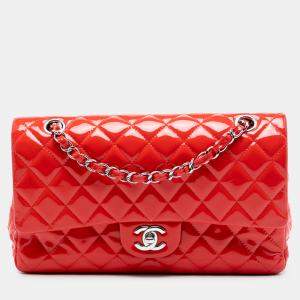 Pre Owned حقيبة شانيل كلاسيكية متوسطة حمراء لامعة مزدوجة طية