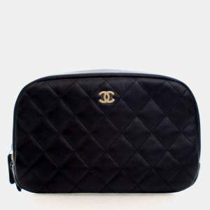 مملوكة مسبقًا Chanel Lambskin Cosmetic Case