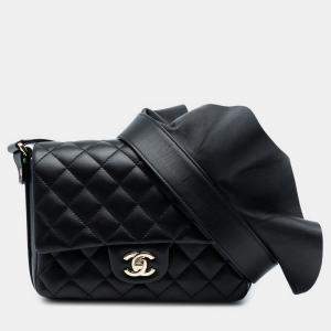 مملوكة مسبقًا Chanel Black Quilted Calfskin Bolero de Chanel Flap